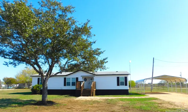 $175,000 | 110 Crestfield Drive, Pleasanton, TX 78064