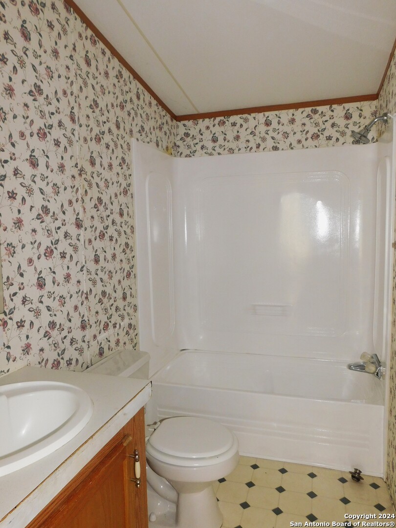 110 Crestfield Drive Pleasanton, TX 78064 - Photo 21 of 33