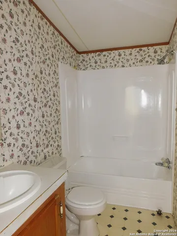 $175,000 | 110 Crestfield Drive, Pleasanton, TX 78064