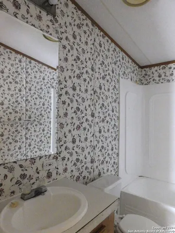 $175,000 | 110 Crestfield Drive, Pleasanton, TX 78064