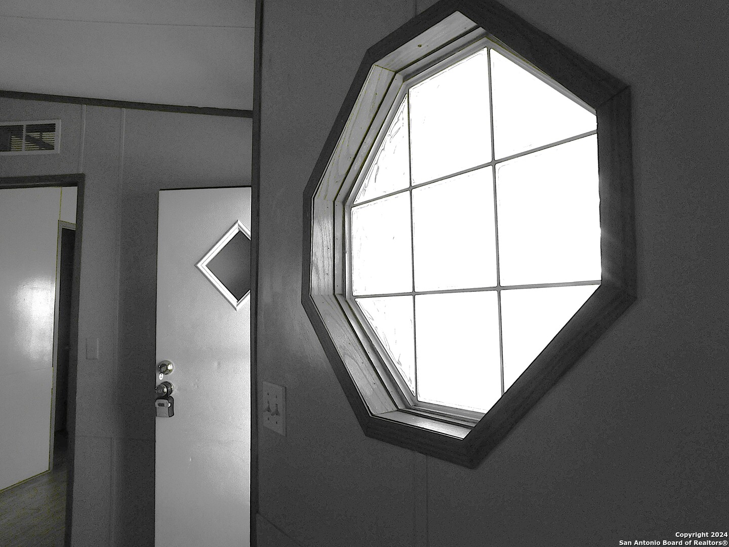 110 Crestfield Drive Pleasanton, TX 78064 - Photo 10 of 33