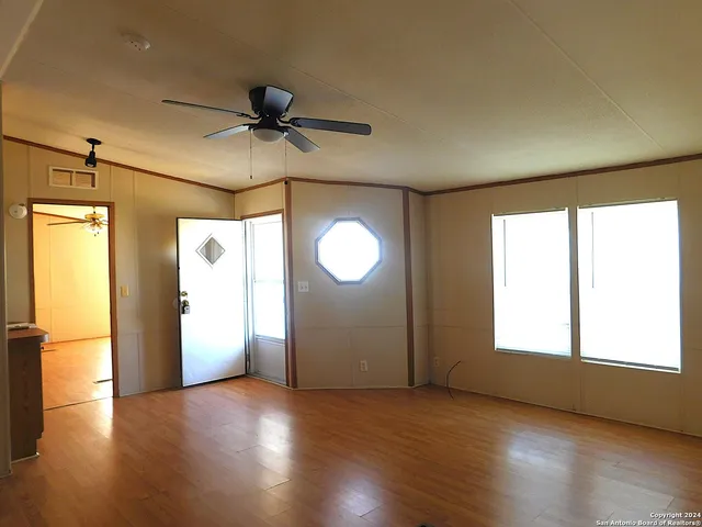 $175,000 | 110 Crestfield Drive, Pleasanton, TX 78064