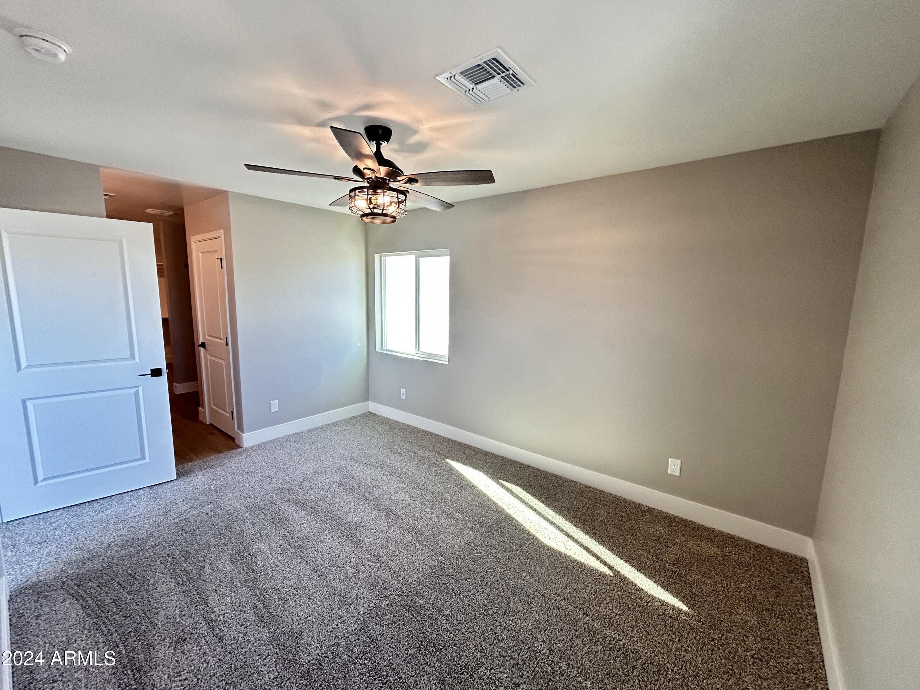 825 West Dobbins Road Phoenix, AZ 85041 - Photo 34 of 99 IMG_8115 (1)