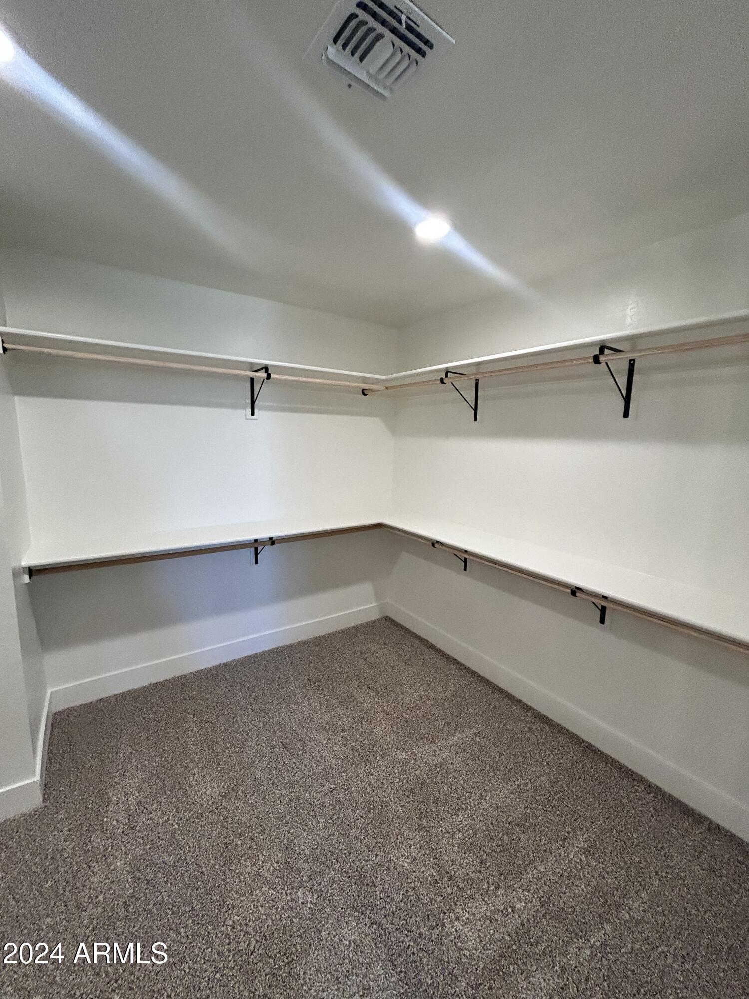 825 West Dobbins Road Phoenix, AZ 85041 - Photo 40 of 99 IMG_8125 (1)