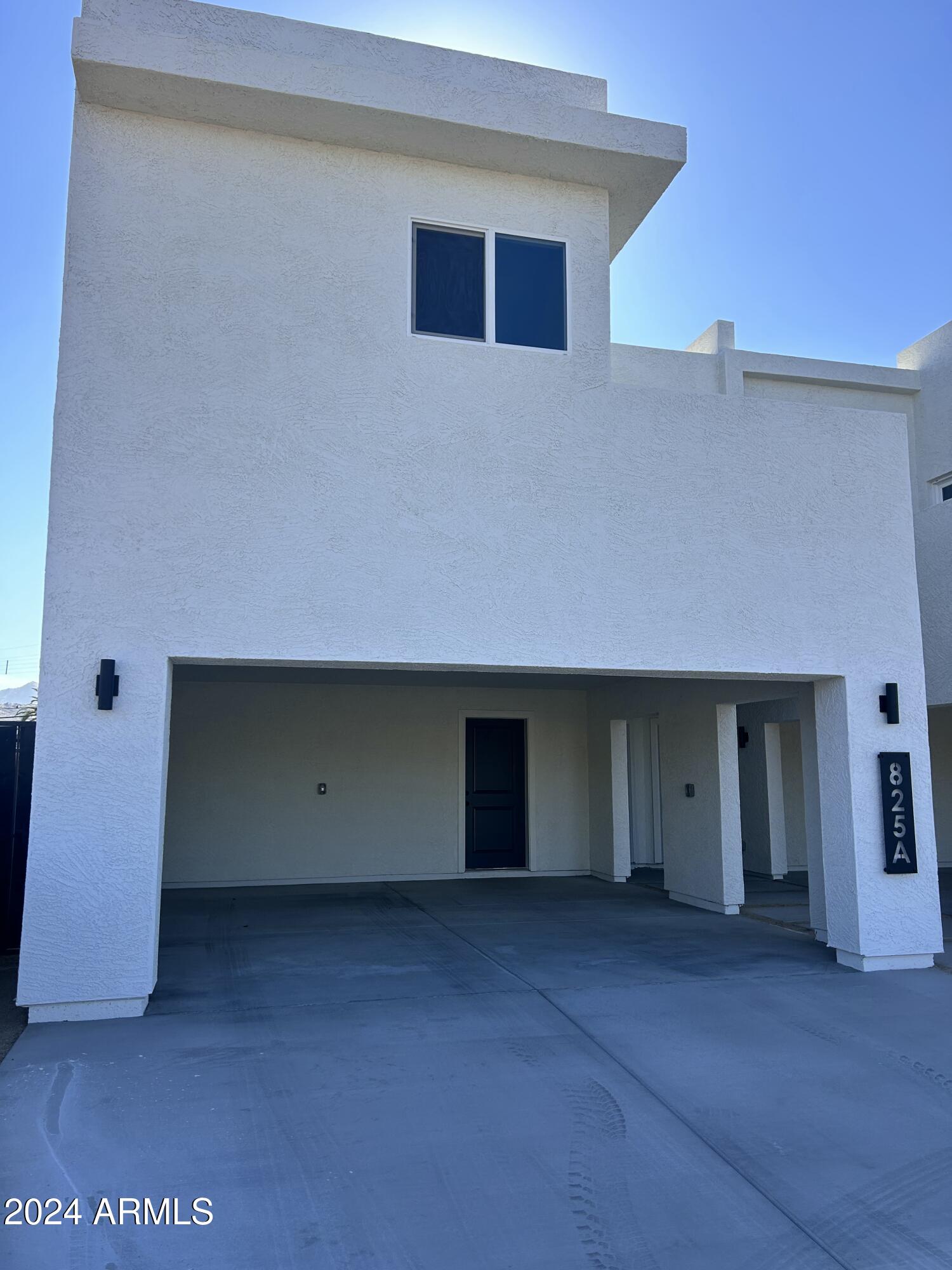 825 West Dobbins Road Phoenix, AZ 85041 - Photo 4 of 99 IMG_8015 (1)