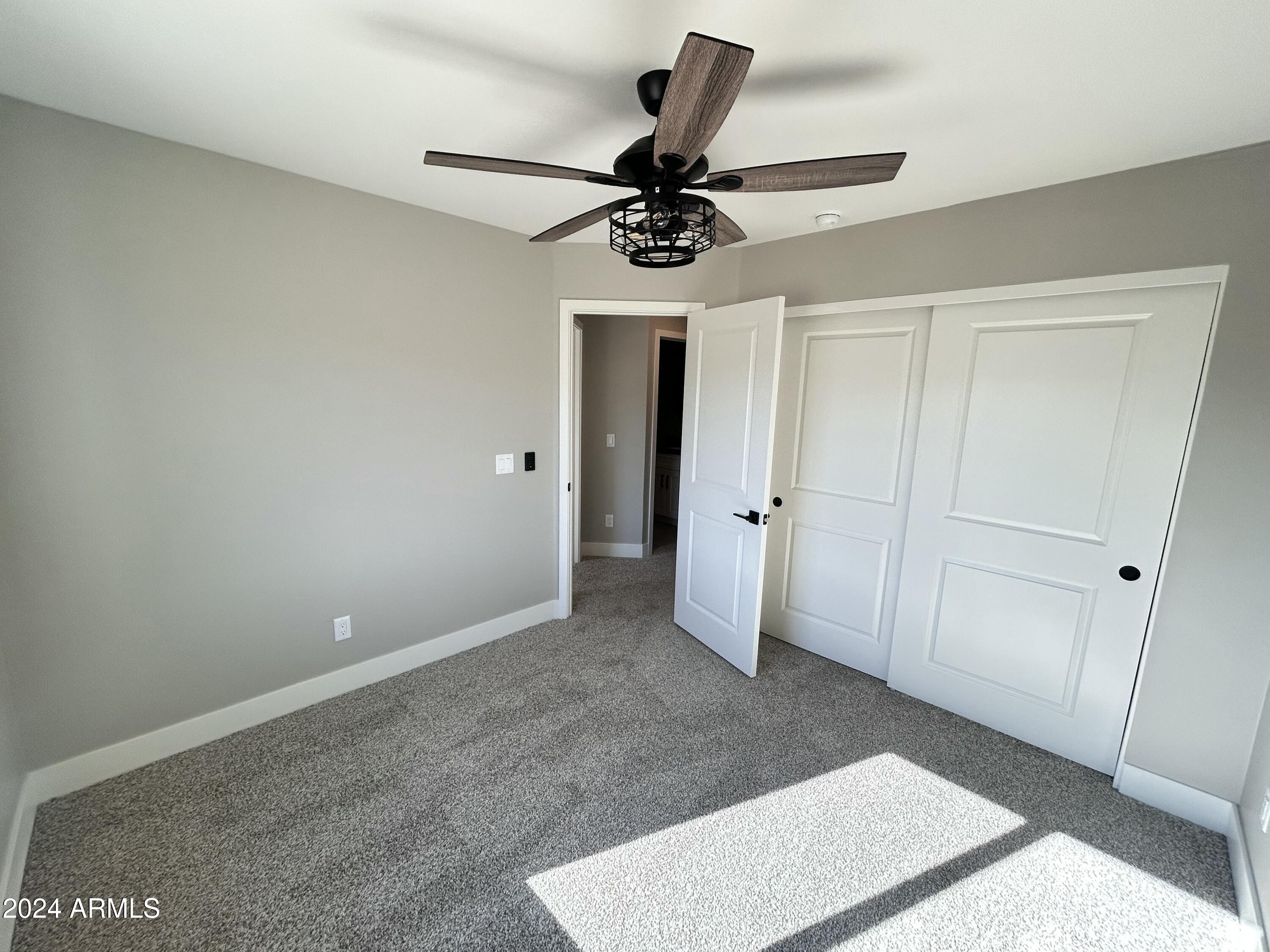 825 West Dobbins Road Phoenix, AZ 85041 - Photo 55 of 99 a view of an empty room