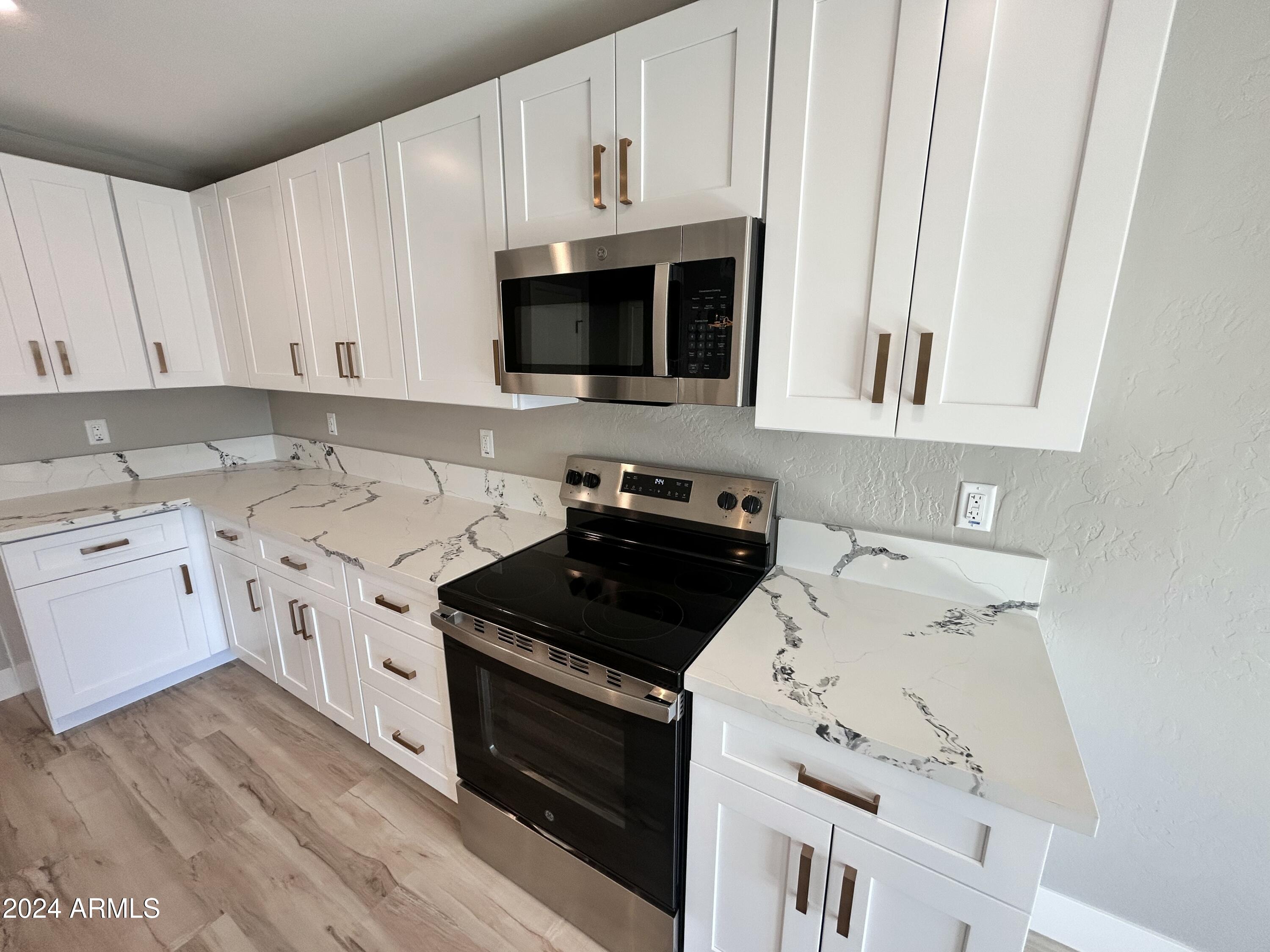 825 West Dobbins Road Phoenix, AZ 85041 - Photo 65 of 99 IMG_8186