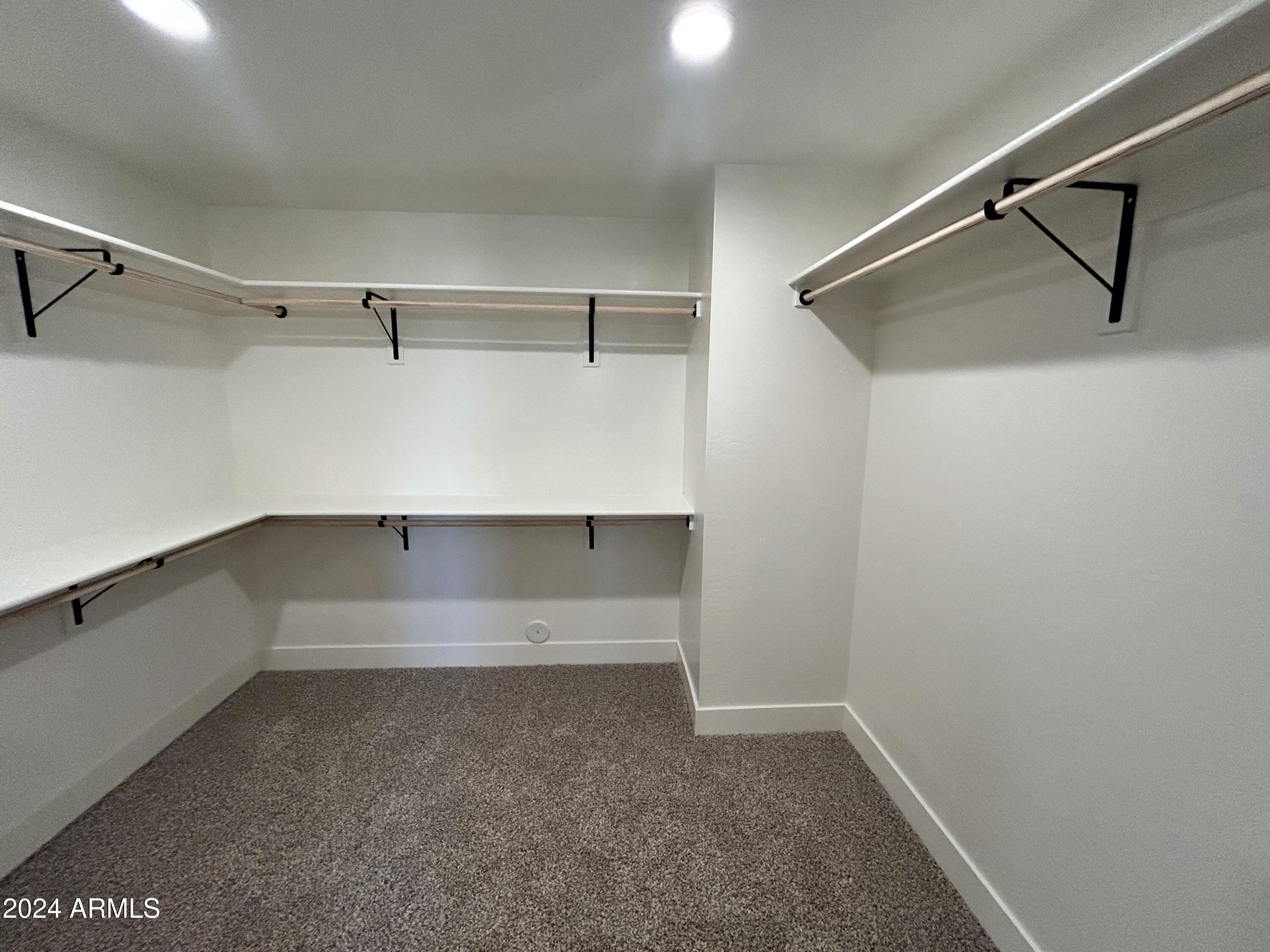 825 West Dobbins Road Phoenix, AZ 85041 - Photo 7 of 99 a view of walk in closet