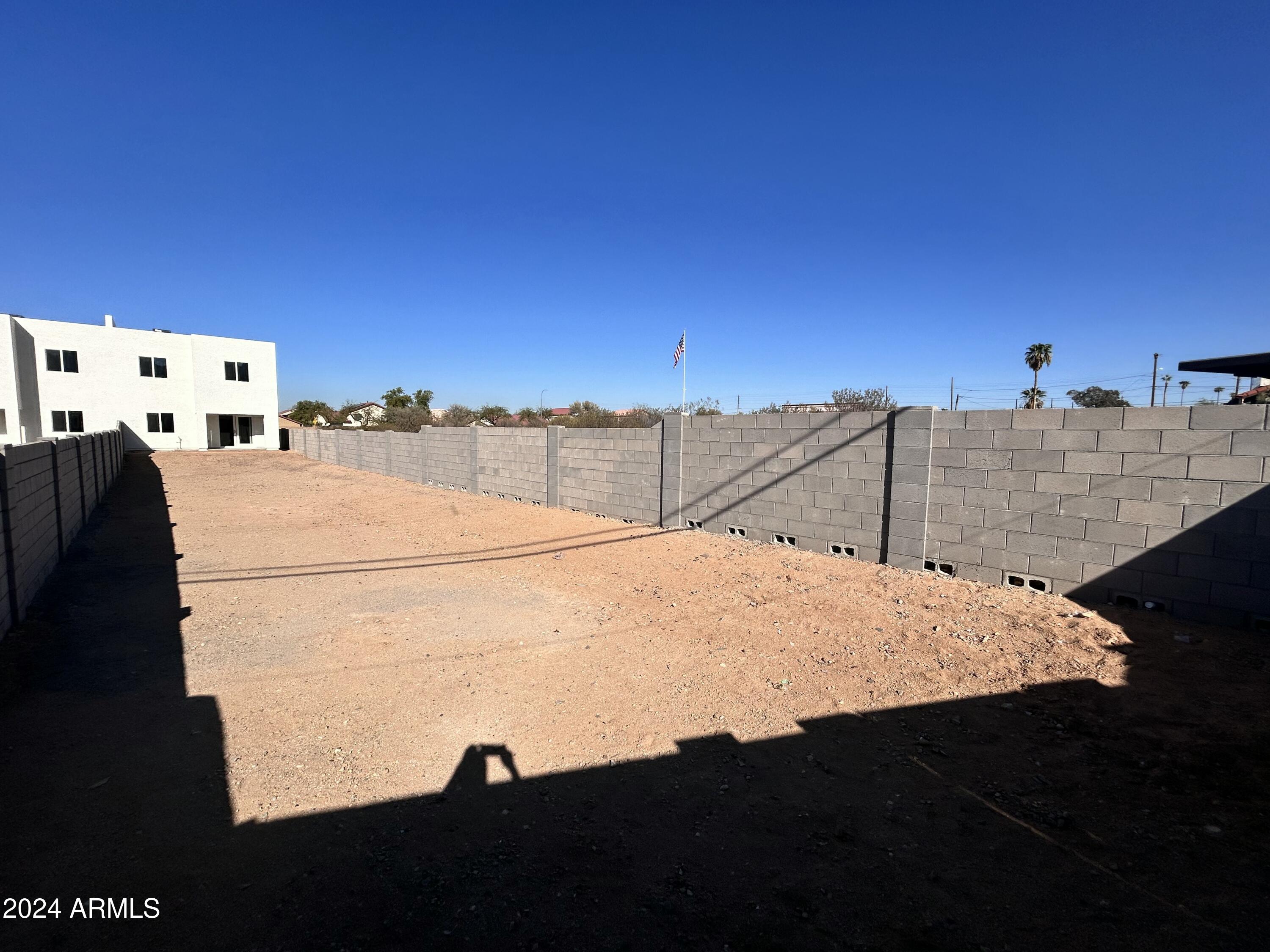 825 West Dobbins Road Phoenix, AZ 85041 - Photo 73 of 99 IMG_8204 (1)