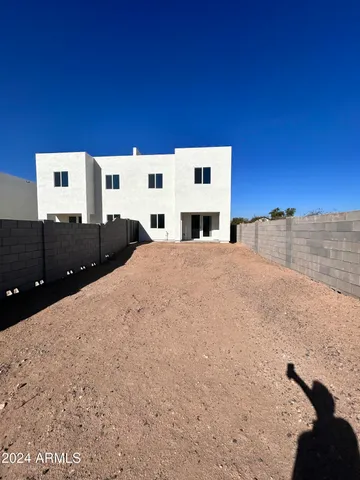 $2,150 | 825 West Dobbins Road, Phoenix, AZ 85041