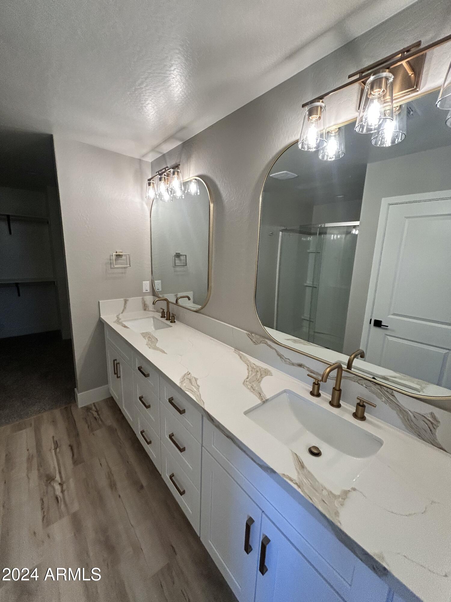 825 West Dobbins Road Phoenix, AZ 85041 - Photo 86 of 99 IMG_8228