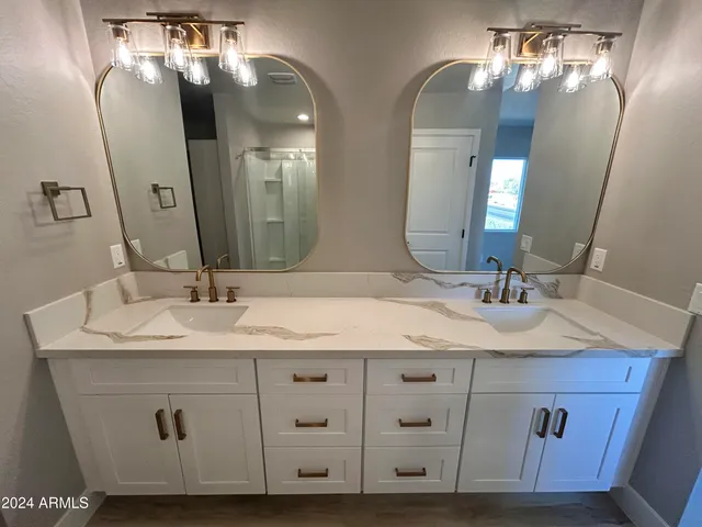 $2,150 | 825 West Dobbins Road, Phoenix, AZ 85041