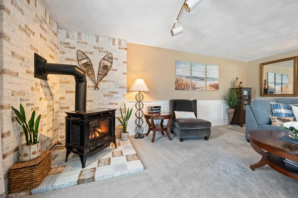 $439,900 | 58 Christmas Mountain Road, Intervale, NH 03845