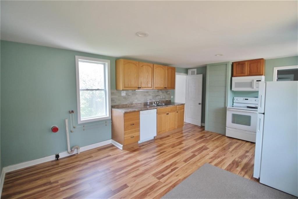 6 Trask Road Turner, ME 04282 - Photo 4 of 16 Renovated Oak Kitchen New Flooring