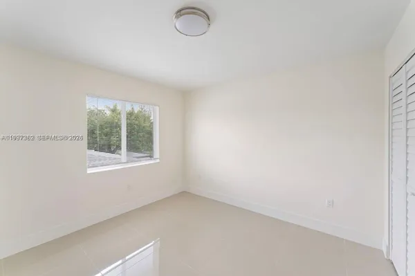 $3,100 | 2268 Northwest 52nd Street, Unit BOTTON, Miami, FL 33142