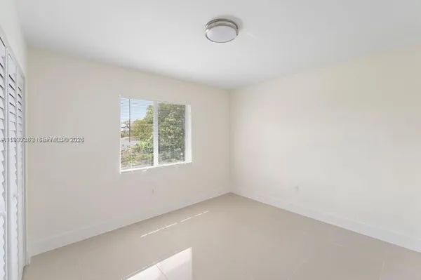 $3,100 | 2268 Northwest 52nd Street, Unit BOTTON, Miami, FL 33142