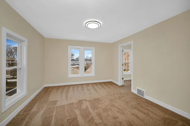 $349,000 | 729 Claim Street, Aurora, IL 60505