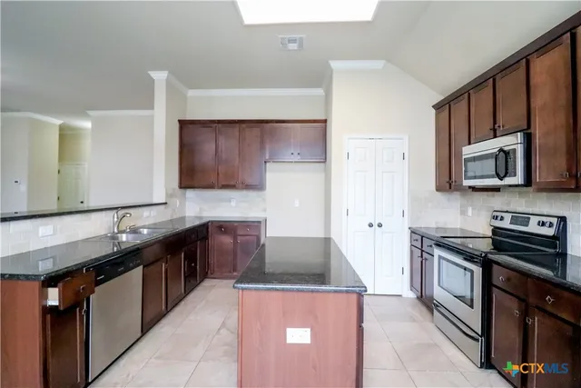 $2,195 | 620 Copper Ridge Loop, Temple, TX 76502