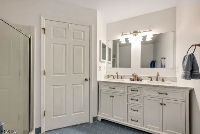 $499,000 | 48 Hickory Way, Mount Arlington, NJ 07856