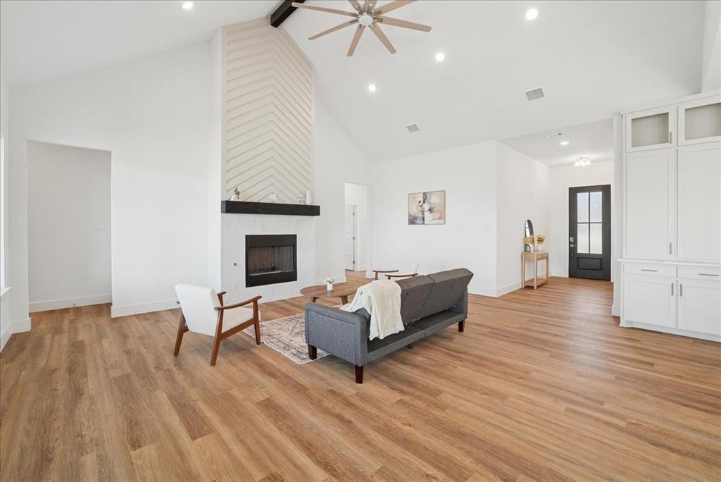 340 Slimp Bluff Azle, TX 76020 - Photo 16 of 39