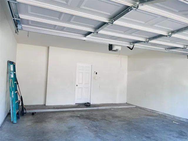 $2,250 | 2115 Vermillion Oak Street, Fresno, TX 77545