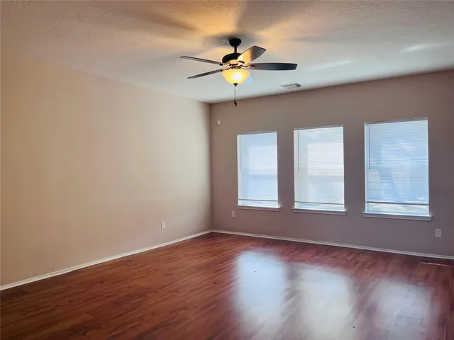 $2,250 | 2115 Vermillion Oak Street, Fresno, TX 77545