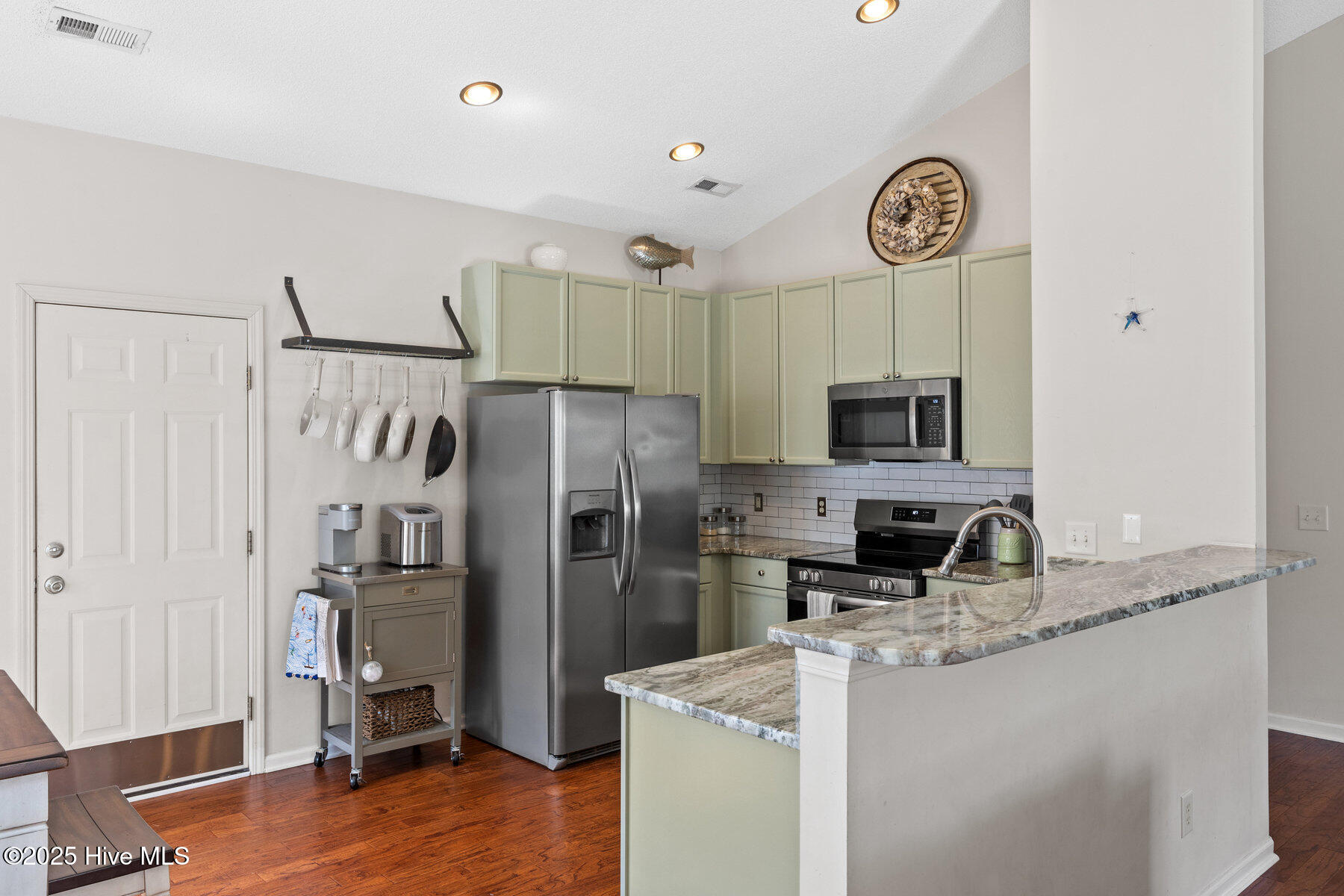 6801 Teviot Road Wilmington, NC 28412 - Photo 13 of 40 013_6801_treviot_road-13_662