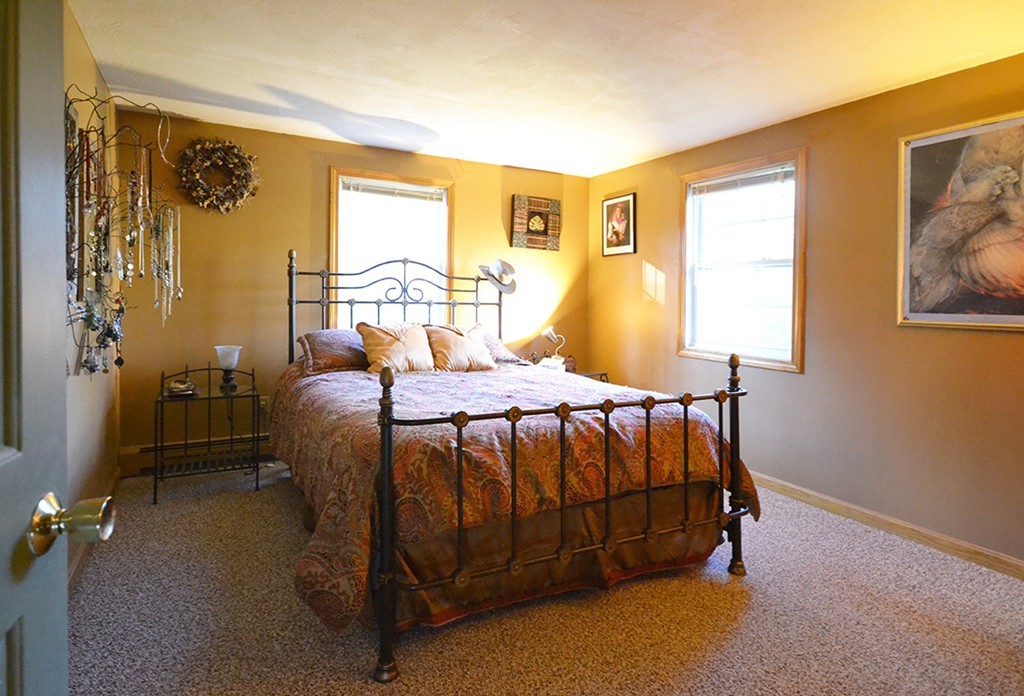 150 New Templeton Road Hubbardston, MA 01452 - Photo 11 of 28