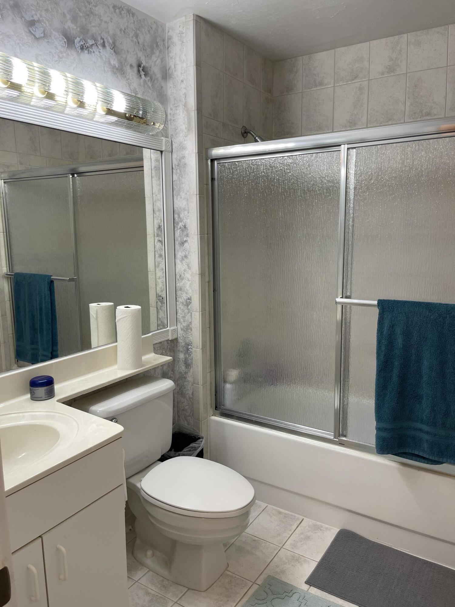 6650 Montego Bay Boulevard, Unit F Boca Raton, FL 33433 - Photo 42 of 52 IMG-4674 (1)