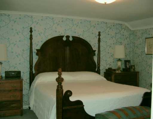 33 Holland Road Churchill, PA 15235 - Photo 6 of 8 Master Bedroom.