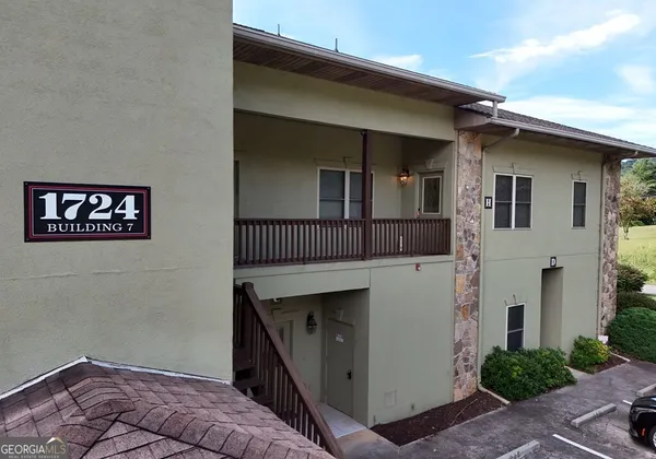 $349,000 | 1724 Watercrest Way, Unit 7H, Young Harris, GA 30582