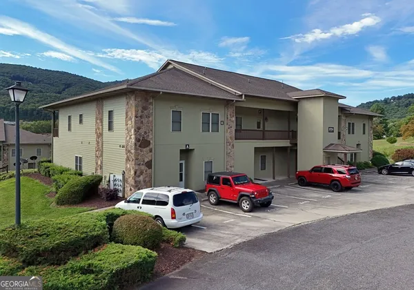 $349,000 | 1724 Watercrest Way, Unit 7H, Young Harris, GA 30582