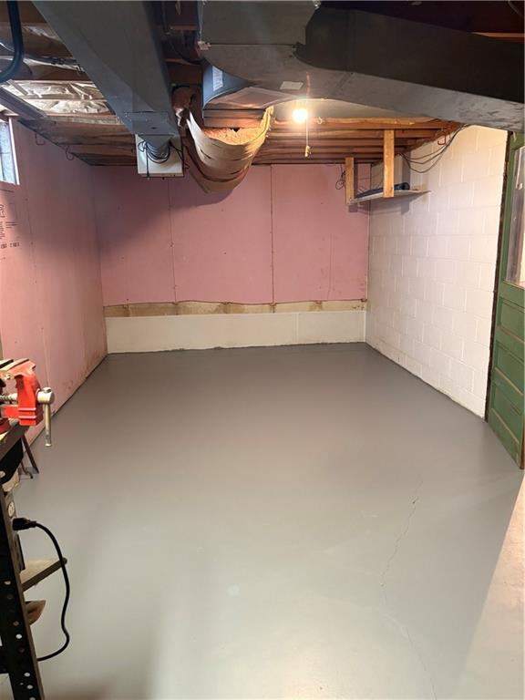 1032 Mercer Road Beaver Falls, PA 15010 - Photo 46 of 49 work room basement