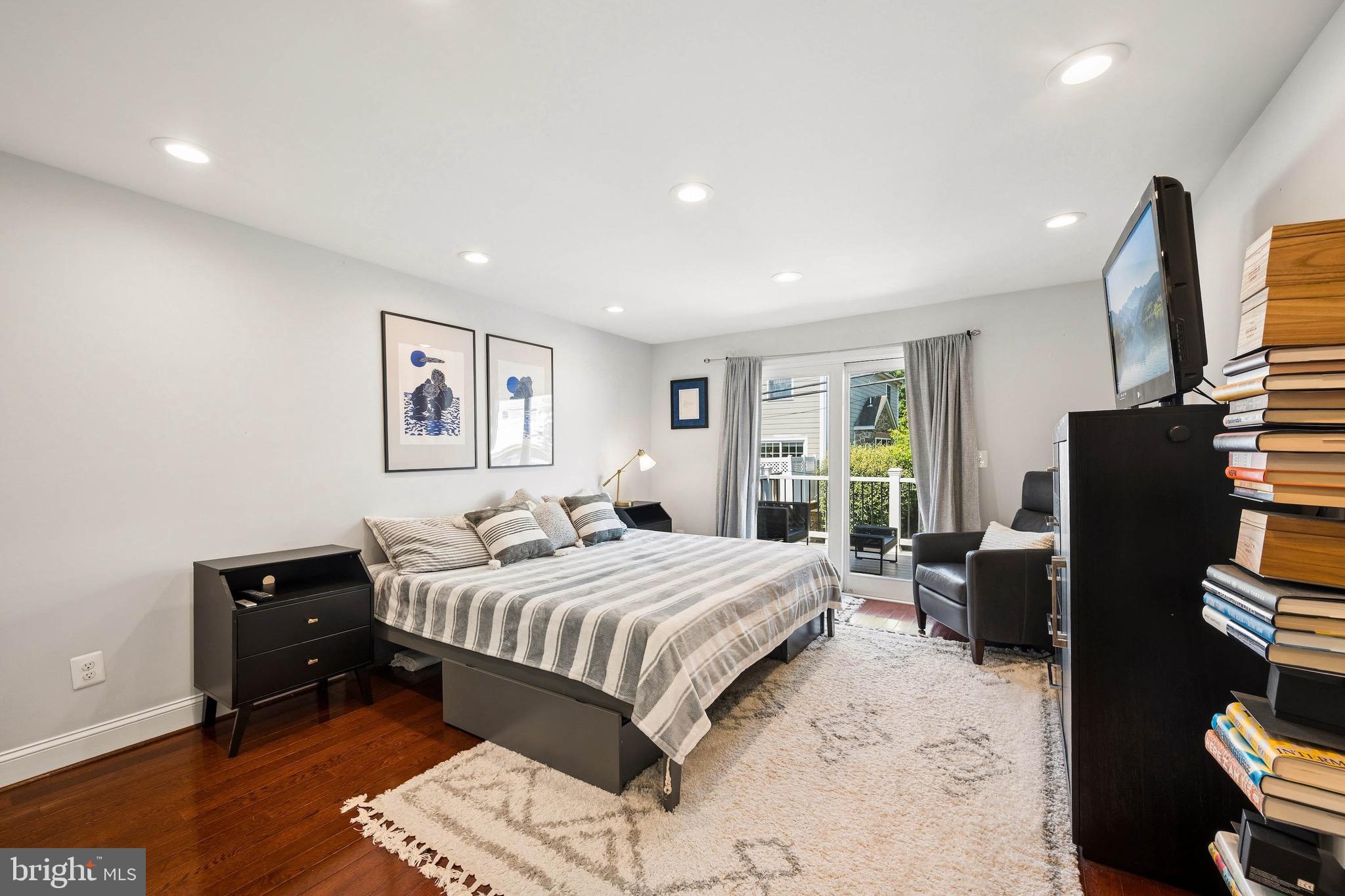 3110 Keswick Road Baltimore, MD 21211 - Photo 28 of 59 Primary suite with deck!