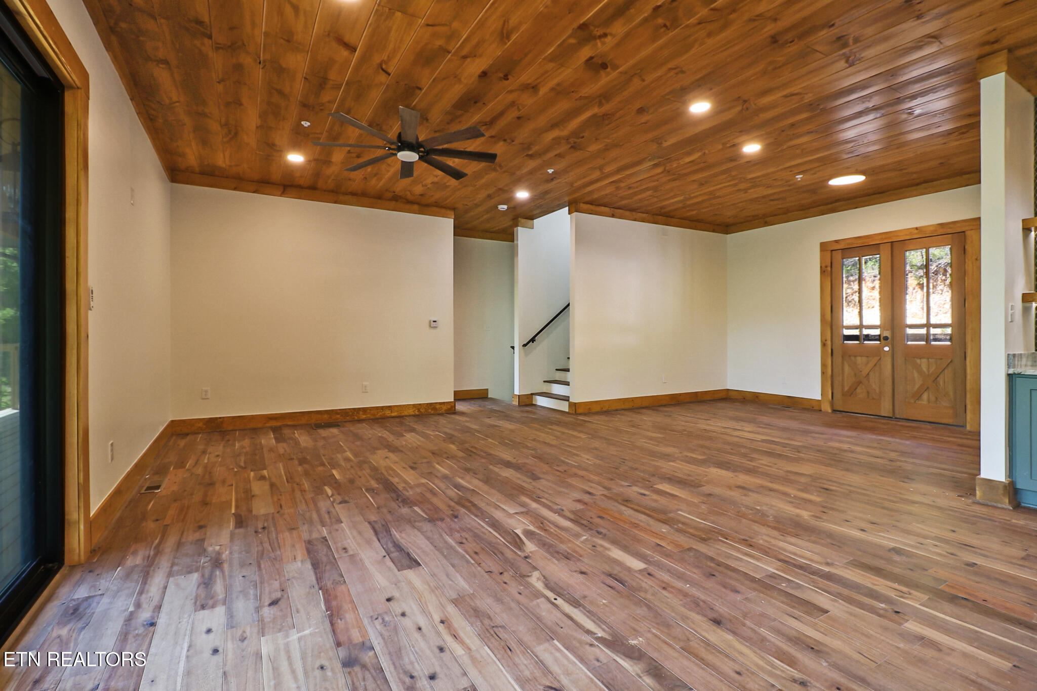 1950 Spurling Road Sevierville, TN 37862 - Photo 8 of 24 n44a1709-n44a1713