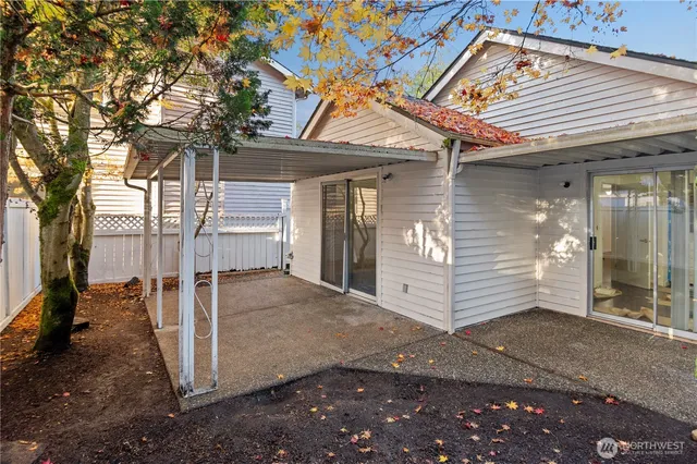 a view of a pathway of a house