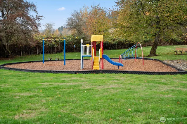 $885,000 | 9103 183rd Avenue Northeast, Redmond, WA 98052