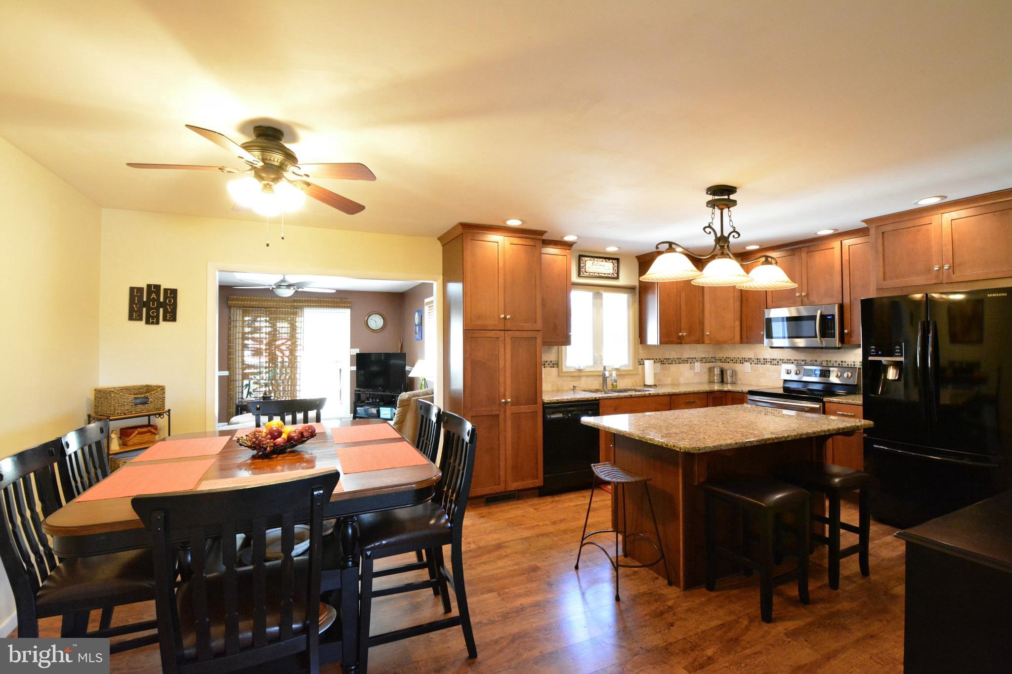 23 Troy Drive Lititz, PA 17543 - Photo 5 of 45 Beautifully Remodeled Kitchen - New 2014