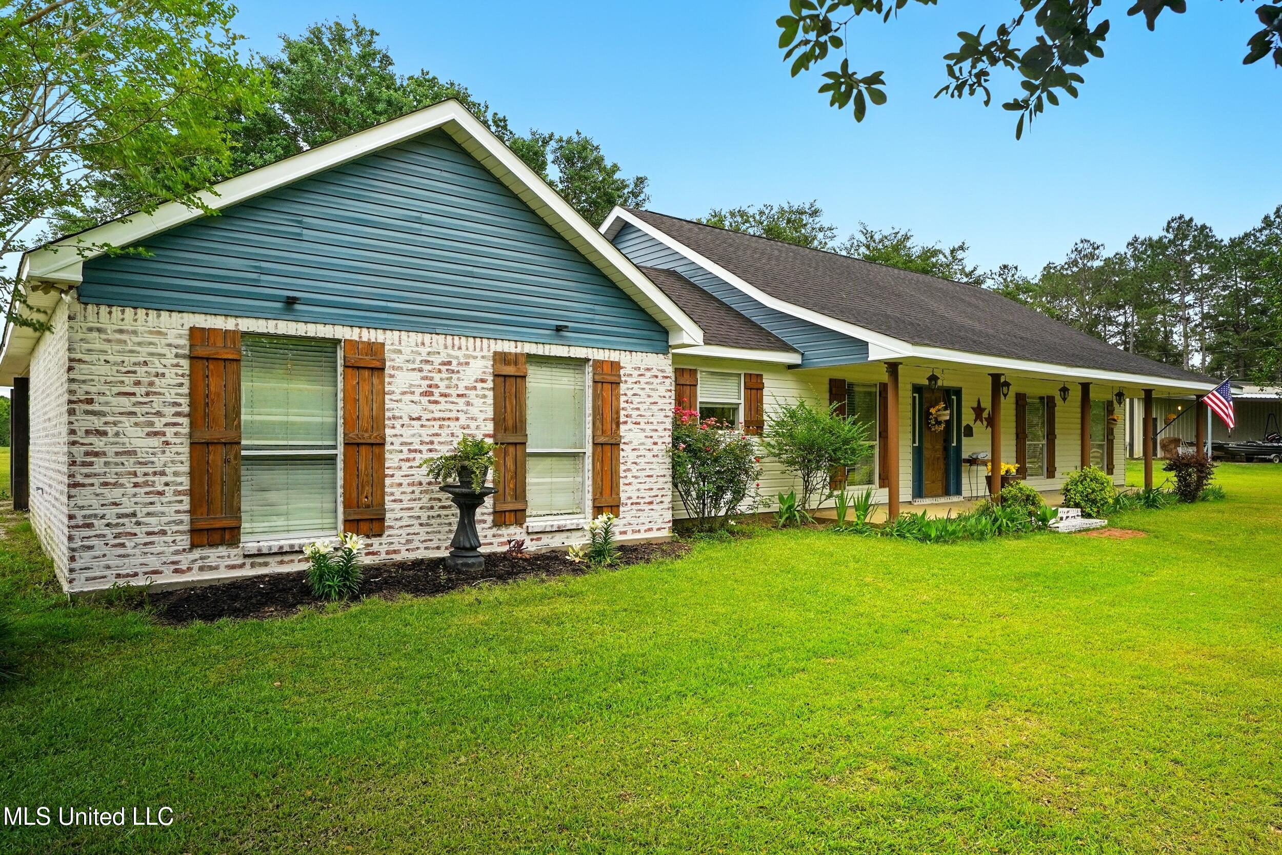 12525 Indian Springs Road Picayune, MS 39466 - Photo 3 of 22 2_front left