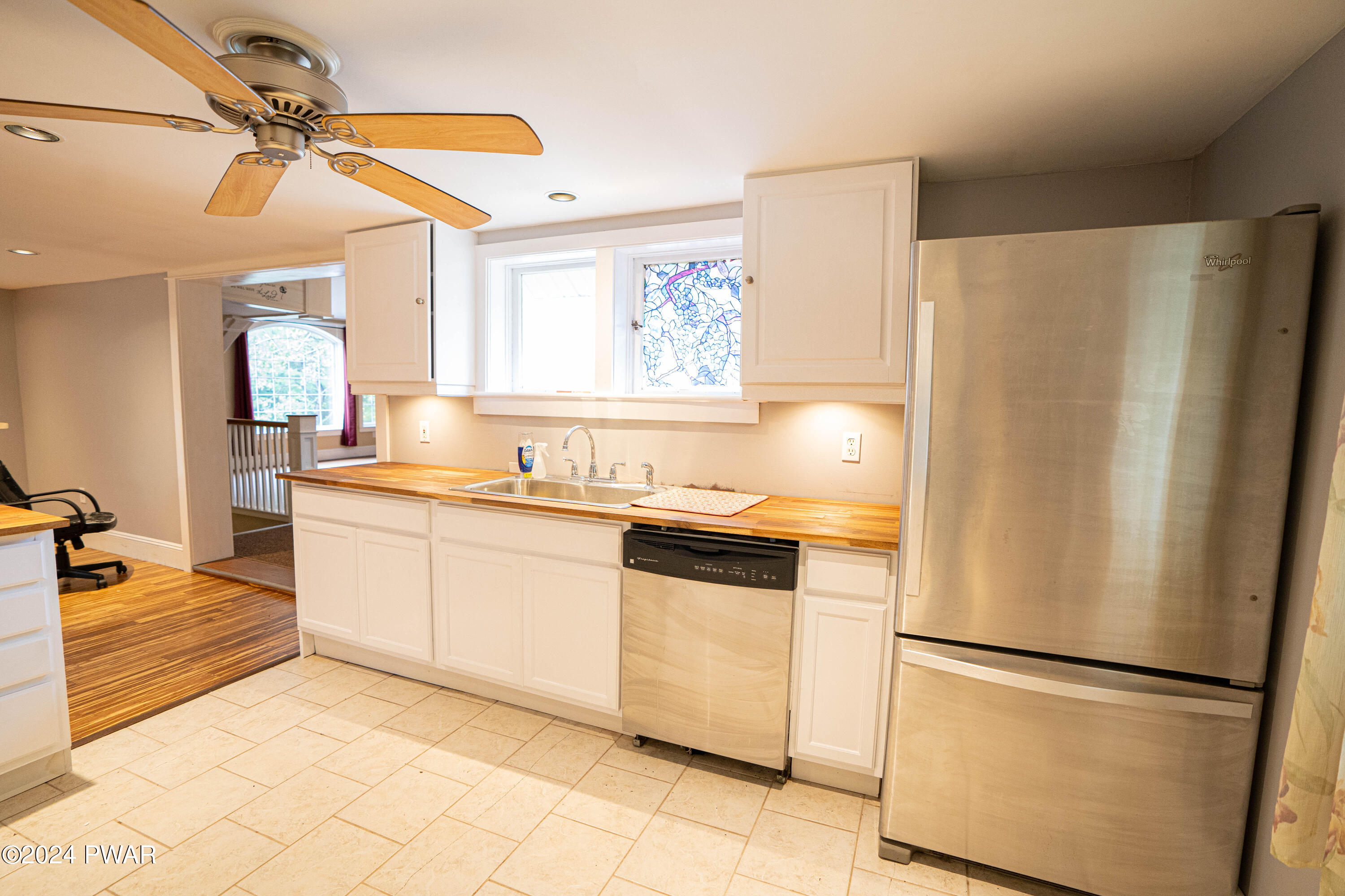 73 Carbondale Road Waymart, PA 18472 - Photo 19 of 50 DSC00538