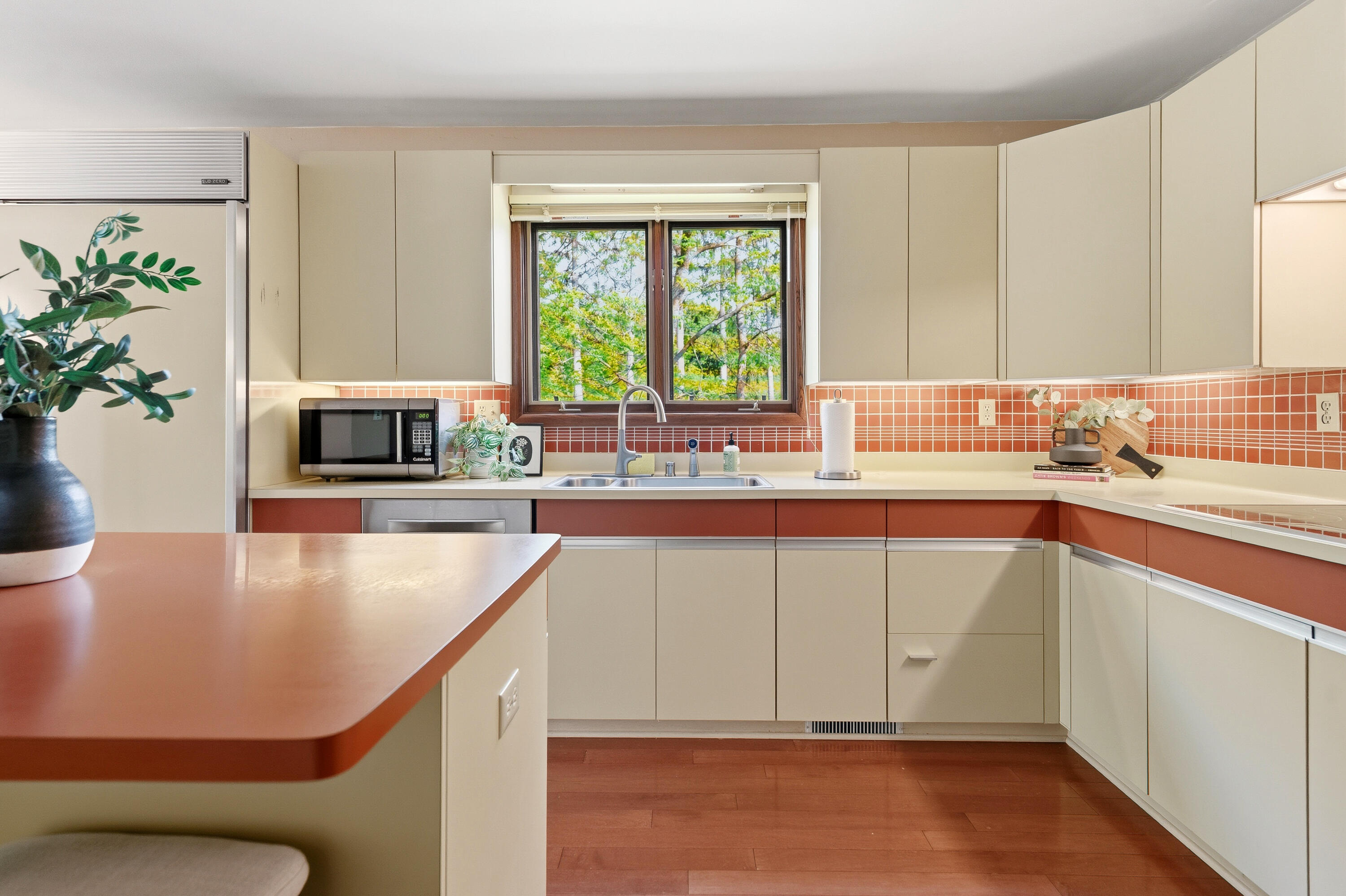 921 West Green Tree Road River Hills, WI 53217 - Photo 17 of 61 Kitchen