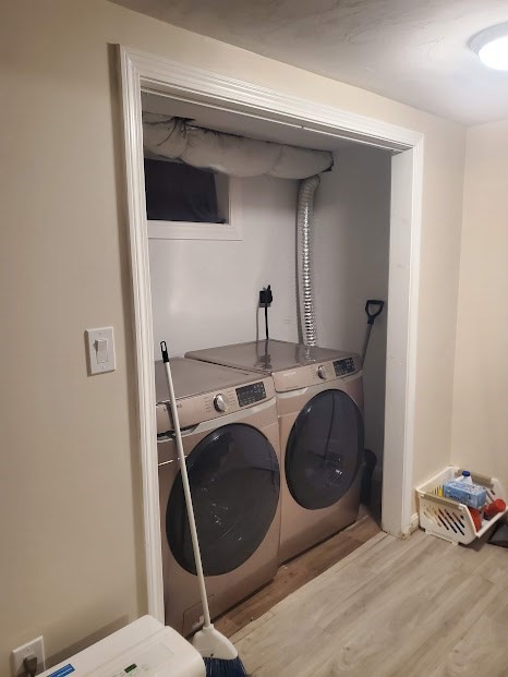 19 Calvin Road Easton, MA 02356 - Photo 12 of 14 a utility room with dryer and washer