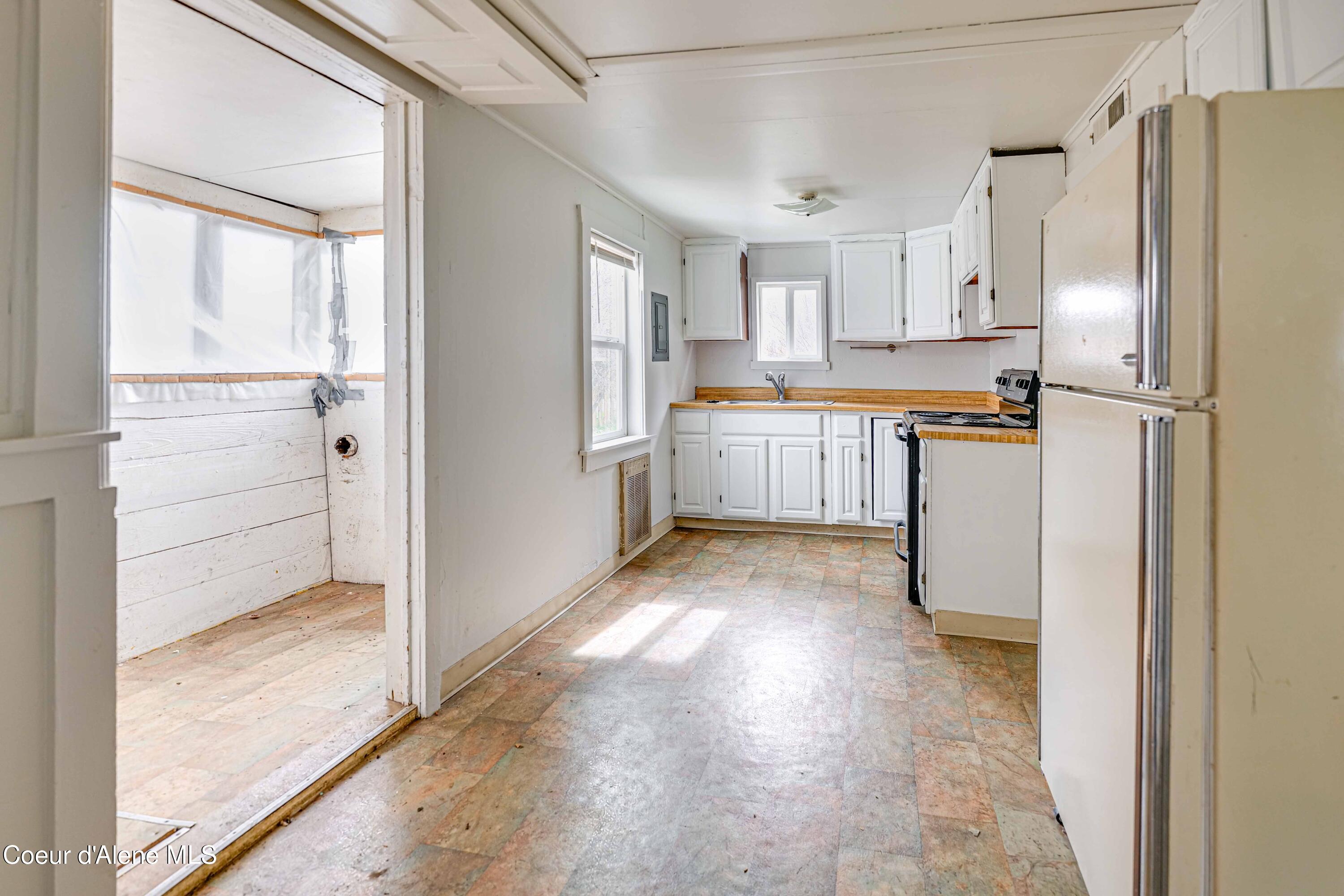 217 South 4th Street Osburn, ID 83849 - Photo 8 of 19 217 S-11