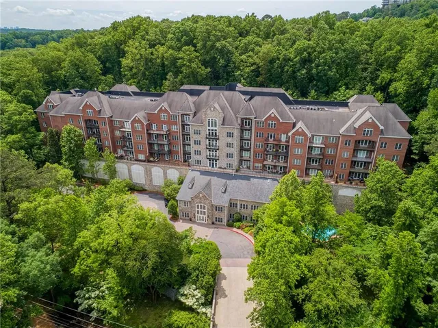 $535,000 | 3280 Stillhouse Lane Southeast, Unit 206, Atlanta, GA 30339