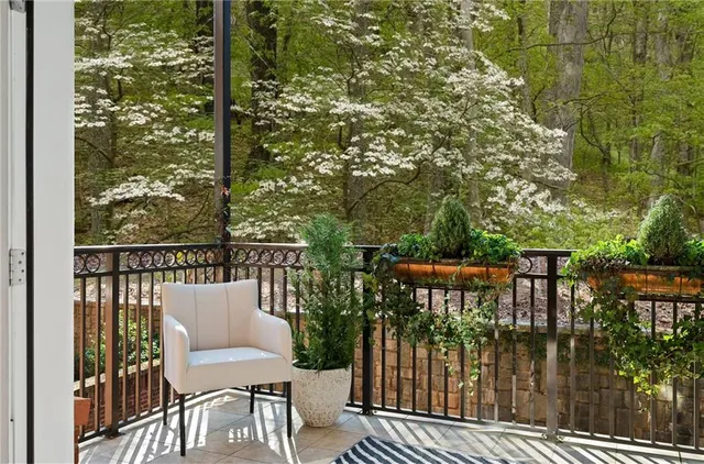 $535,000 | 3280 Stillhouse Lane Southeast, Unit 206, Atlanta, GA 30339