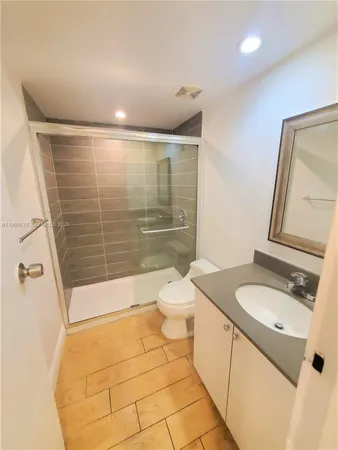 $1,900 | 1650 Northeast 115th Street, Unit 110, Miami, FL 33181