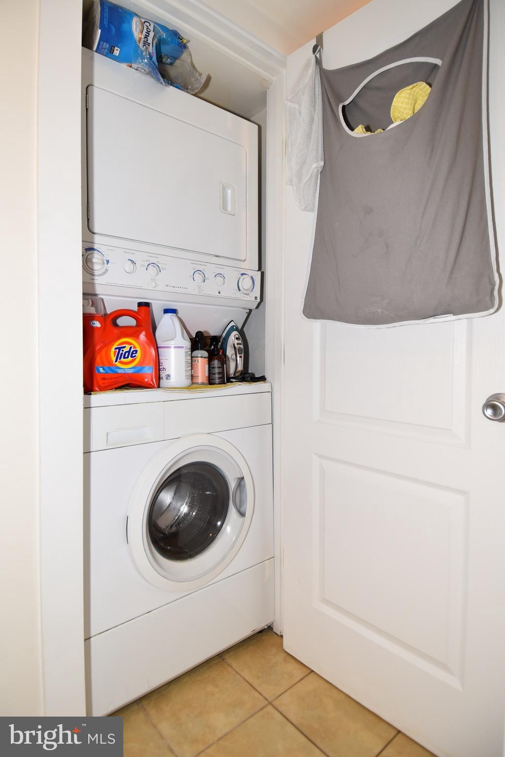 621 Columbia Road Northwest Washington, DC 20001 - Photo 27 of 29 Rental Apartment - Laundry