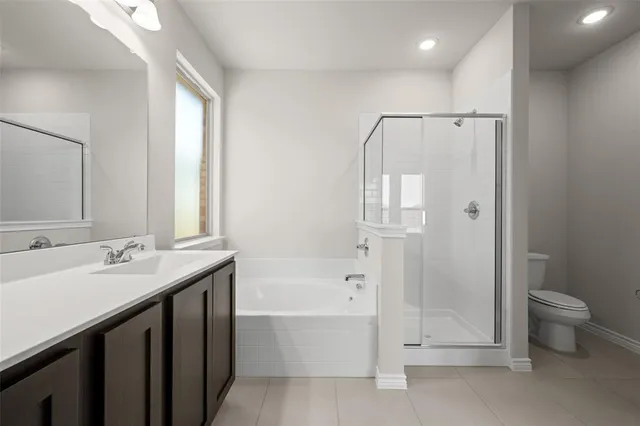 $299,900 | 1902 Cheyenne Drive, Cleburne, TX 76033