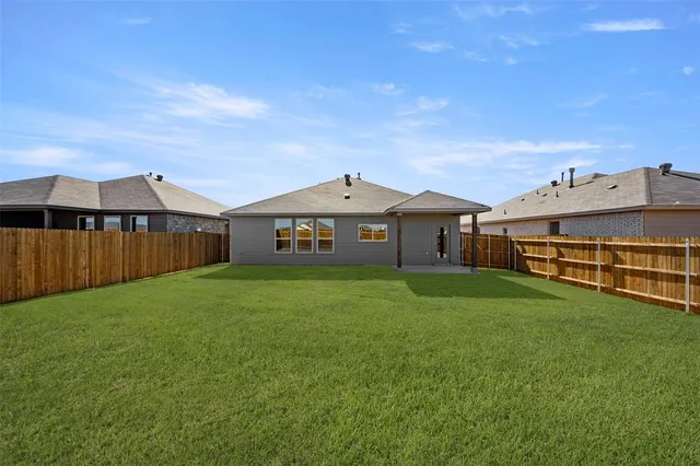 $299,900 | 1902 Cheyenne Drive, Cleburne, TX 76033