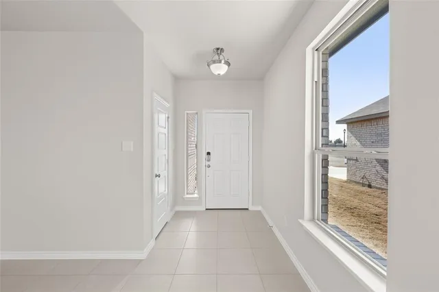 $299,900 | 1902 Cheyenne Drive, Cleburne, TX 76033